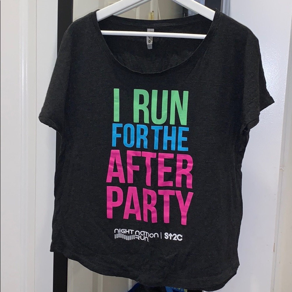 graphic tee